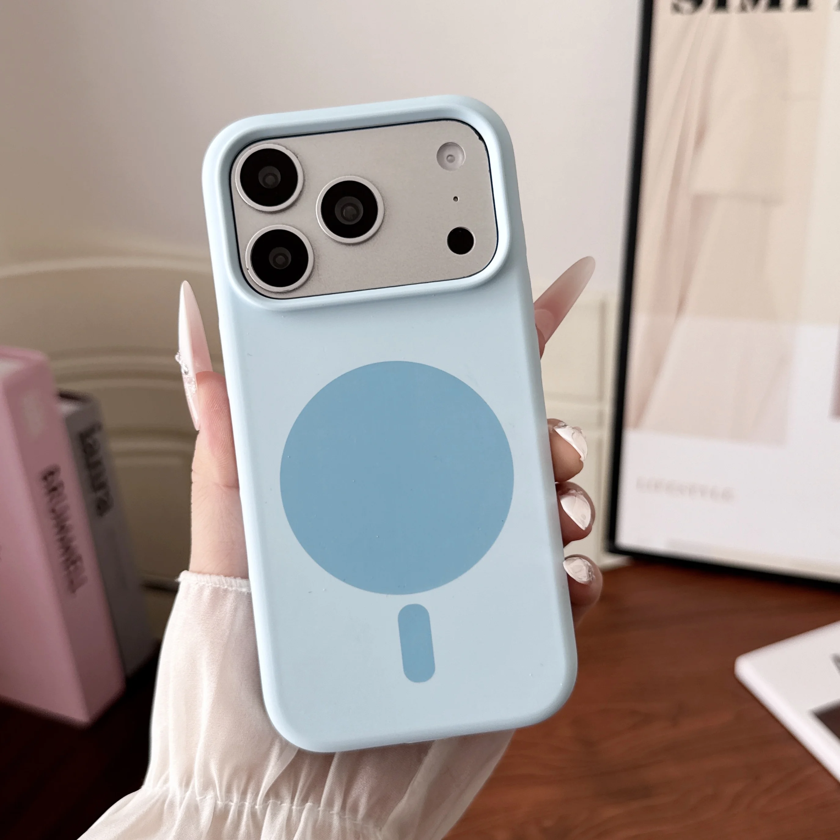 Custodia per iPhone 18 17 Pro  - Liquid Silicone Magnetic Phone Case recensione e prezzo